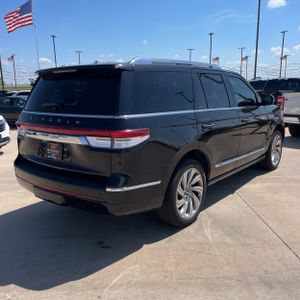 LINCOLN NAVIGATOR PREMIERE - 8