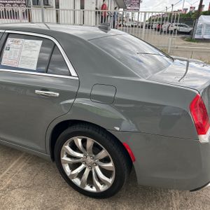 CHRYSLER 300 LIMITED - 6