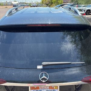 2025 Mercedes-BENZ GLE — миниатюра 16