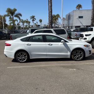 صورة 9 لـ 2019 FORD FUSION SEL