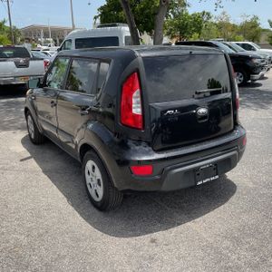 صورة 5 لـ 2013 KIA SOUL BASE