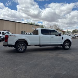 FORD F-250 SUPER DUTY LARIAT - 10