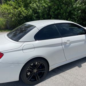صورة 9 لـ 2016 BMW M4 BASE