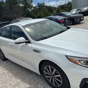 2019 KIA OPTIMA LX — миниатюра 13