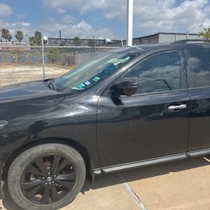 2018 Nissan PATHFINDER SL — фото 2