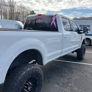 FORD F-250 SUPER DUTY LARIAT - 9