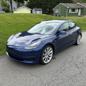 TESLA MODEL 3 BASE - 1