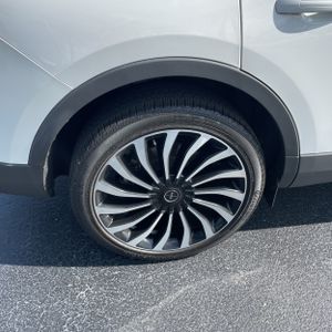 2023 Lincoln NAUTILUS BLACK LABEL thumbnail 19