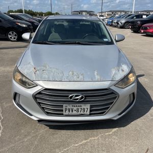 صورة 14 لـ 2017 Hyundai ELANTRA LIMITED