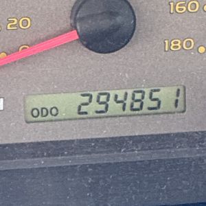 صورة مصغرة 36 لـ 2004 Toyota SEQUOIA SR5