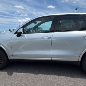 PORSCHE CAYENNE - 4