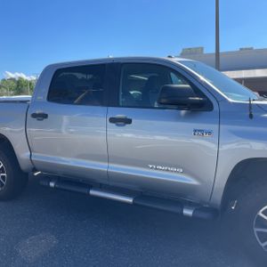 TOYOTA TUNDRA - 9