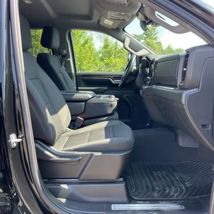 2024 Chevrolet SILVERADO 2500HD LT 缩略图 33