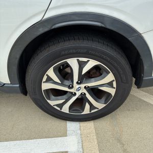 2021 Subaru OUTBACK LIMITED — фото 18