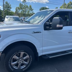 FORD F-150 XLT - 2