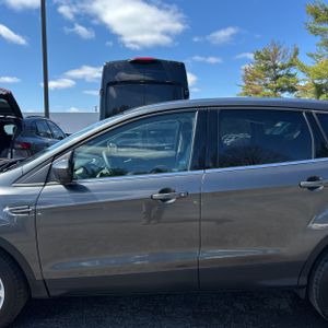 FORD ESCAPE SE - 4