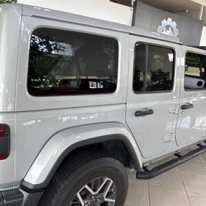 JEEP WRANGLER SAHARA - 4