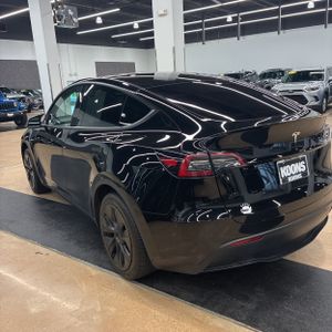 TESLA MODEL Y LONG RANGE - 5