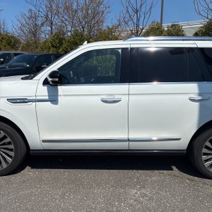 LINCOLN NAVIGATOR RESERVE - 4