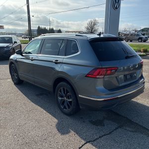 VOLKSWAGEN TIGUAN SE 4MOTION - 5