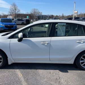 SUBARU IMPREZA PREMIUM - 4