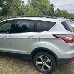FORD ESCAPE SE - 6