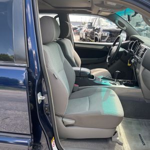 2006 Toyota 4RUNNER SR5 thumbnail 33