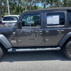 JEEP WRANGLER UNLIMITED FREEDOM - 4