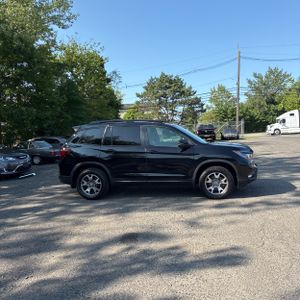 صورة 10 لـ 2023 Honda PASSPORT TRAILSPORT