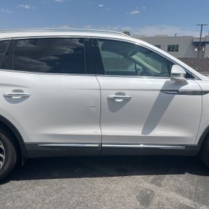 2019 Lincoln NAUTILUS RESERVE 照片 11