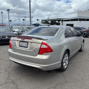 FORD FUSION SE - 8