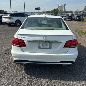 MERCEDES-BENZ E-CLASS - 7