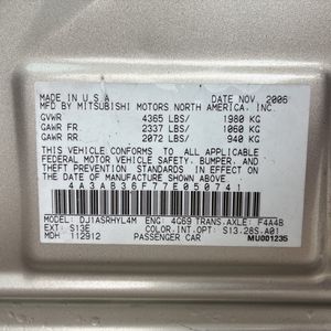 صورة مصغرة 46 لـ 2007 Mitsubishi GALANT ES