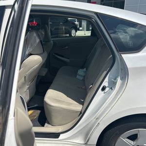 2010 Toyota PRIUS III — миниатюра 34