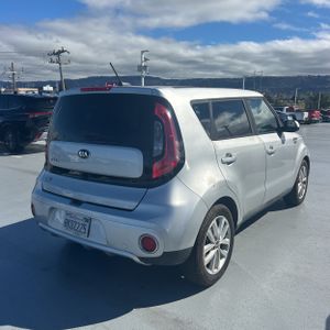 صورة 8 لـ 2017 KIA SOUL +