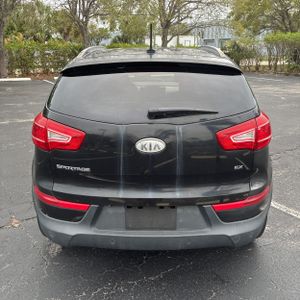 KIA SPORTAGE EX - 7