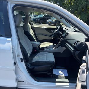 صورة مصغرة 33 لـ 2023 Subaru FORESTER PREMIUM
