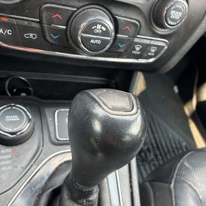 2019 JEEP CHEROKEE LIMITED 缩略图 84