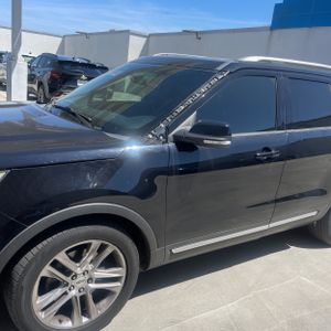 FORD EXPLORER XLT - 2