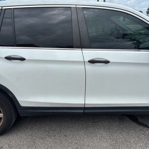 HONDA PILOT LX - 9