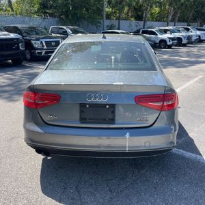 AUDI A4 2.0T PREMIUM - 7