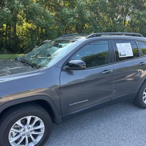 2022 JEEP CHEROKEE LATITUDE LUX 照片 2