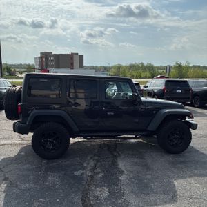 JEEP WRANGLER UNLIMITED WILLYS WHEELER - 10