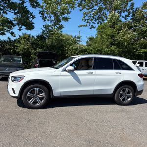 صورة 3 لـ 2022 Mercedes-BENZ GLC