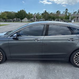 FORD FUSION SE - 3