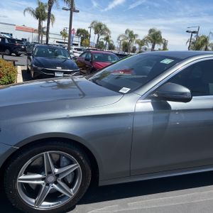 MERCEDES-BENZ E-CLASS - 2