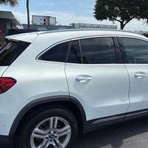 صورة 9 لـ 2021 Mercedes-BENZ GLA