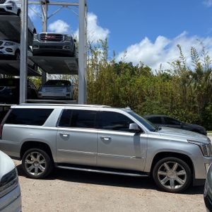CADILLAC ESCALADE ESV LUXURY - 10