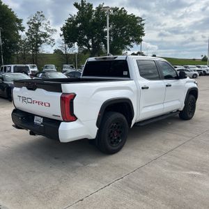 TOYOTA TUNDRA - 7