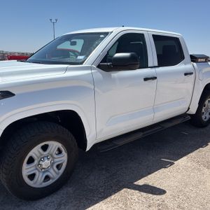 TOYOTA TUNDRA - 2